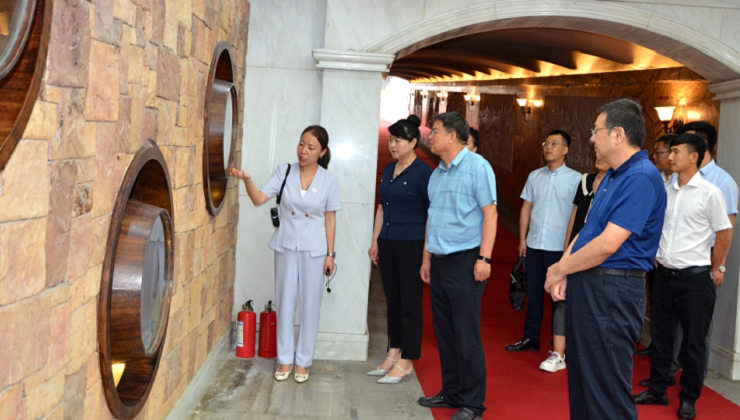 同垦异业共交流、互学互鉴谋发展 | 姚革显带队到莫高股份公司开展学习交流